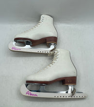 Load image into Gallery viewer, Riedell Unisex Kids White Brown Leather Figure Ice Skates Size 2M With Case
