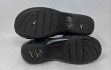Load image into Gallery viewer, Clarks Bendables Womens Black Leather Hook &amp; Loop Fisherman Sandals Size 7.5M
