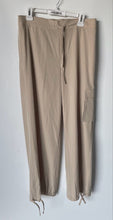 Load image into Gallery viewer, Old Navy Womens Beige Stretchtech Waistband Cargo Pocket Trouser Pants Size S
