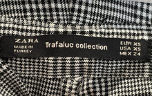 Load image into Gallery viewer, Zara Trafaluc Womens White Black Plaid Regular Fit Belted Paperbag Pants Size XS
