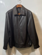 Load image into Gallery viewer, Roundtree &amp; Yorke Mens Brown Leather Long Sleeve Full-Zip Bomber Jacket Size 2XT
