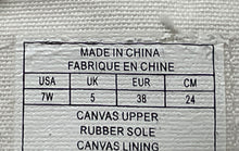 Load image into Gallery viewer, Feiyue Womens Fe Lo 1920 White Red Blue Striped Sneaker Shoes Size 7W No Laces
