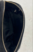 Load image into Gallery viewer, Kate Spade New York Womens Chelsea Black Medium Cosmetic Bag

