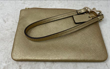 Load image into Gallery viewer, Coach Womens Darcy Gold-Tone Saffiano Leather Inner Divider Wristlet Wallet

