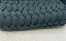 Load image into Gallery viewer, Dulce Trapillo Womens Green Crochet Inner Pockets Shoulder Bag
