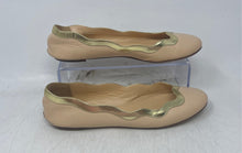 Load image into Gallery viewer, J. Crew Womens Beige Leather Scalloped Slip-On Round Toe Ballet Flats Size 6.5
