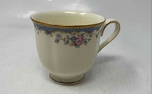 Load image into Gallery viewer, Set Of 2 Pcs Lenox Ivory Southern Vista Pattern Scroll Handle Teacup And Saucer
