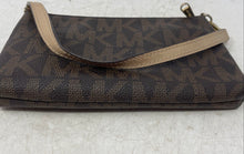 Load image into Gallery viewer, Michael Kors Womens Brown Black Leather Signature Print Shoulder Handbag

