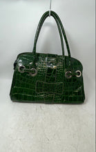 Load image into Gallery viewer, Vera Pelle Womens Dark Green Genuine Leather Croc-Embossed Satchel Bag
