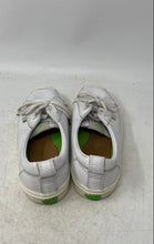 Load image into Gallery viewer, Cariuma Unisex White Leather Low Top Lace-Up Sneaker Shoes Size M 5 W 6.5
