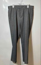 Load image into Gallery viewer, Van Heusen Mens Gray Striped Slash Pockets Straight Leg Dress Pants Size 34x32
