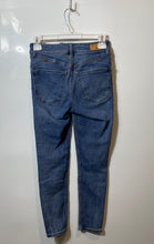 Load image into Gallery viewer, Express Womens Blue Stretch + Denim Perfect Lift High Rise Jegging Jeans One Sz
