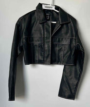 Load image into Gallery viewer, Forever 21 Womens Black Faux Leather Long Sleeve Full-Zip Cropped Jacket Size XS
