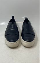 Load image into Gallery viewer, Vince Womens Corbin Black White Leather Slip-On Low Top Sneaker Shoes Size 7.5

