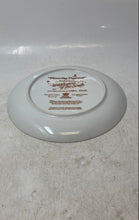 Load image into Gallery viewer, Royal Windsor 8104 Multicolor Ceramic Flowering Dogwood Collector Plate With COA
