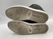 Load image into Gallery viewer, Authentic Nike Mens Air Jordan 1 Mid 554724-302 Green Sneaker Shoes Size 12
