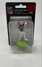 Load image into Gallery viewer, NFLPA Minnesota Vikings Justin Jefferson #18 NFL Collectible Figure

