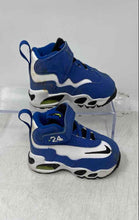 Load image into Gallery viewer, Nike Boys Air Griffey Max 1 White Blue Mid Top Hook &amp; Loop Sneaker Shoes Size 4C

