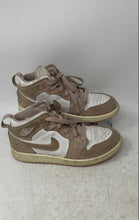 Load image into Gallery viewer, Nike Girls Air Jordan 1 Mid SE FN7493-161 White And Pink Sneakers Shoes Sz 1.5Y
