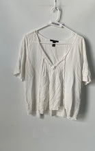Load image into Gallery viewer, Forever 21 Womens White Pleated Short Sleeve V-Neck Blouse Top Size Large
