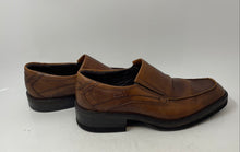 Load image into Gallery viewer, Ecco Mens Helsinki 2.0 Brown Leather Apron Toe Slip-On Loafer Shoes Size 8

