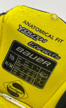Load image into Gallery viewer, Bauer Boys Supreme S170 Black Anatomical Fit Hockey Pants Size M
