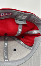 Load image into Gallery viewer, New Era 59Fifty Mens Black Red MLB Boston Red Sox Baseball Cap Size 7 1/4
