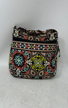 Load image into Gallery viewer, Vera Bradley Womens Multicolor Floral Print Inner Divider Crossbody Purse
