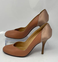 Load image into Gallery viewer, Authentic Lanvin Womens Beige Leather High Pump Heels Size EUR 38.5 Damaged
