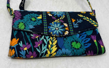 Load image into Gallery viewer, Vera Bradley Womens Black Floral Outer Pockets Crossbody Handbag
