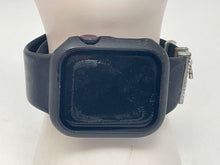 Load image into Gallery viewer, Apple Watch Serie SE 44mm Power On / Locked For Parts (NCL)
