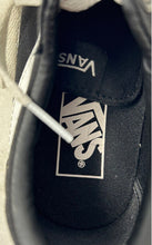 Load image into Gallery viewer, Vans Womens Old Skool 500714 Black White Lace-Up Low Top Sneakers Shoes Size 7
