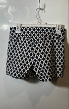 Load image into Gallery viewer, INC International Concepts Womens Black White Geometric Chino Shorts Size 2
