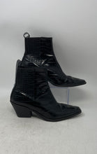 Load image into Gallery viewer, Zara Womens Black Leather Pointed Toe Pull-On Ankle Western Boots Size 37
