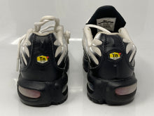 Load image into Gallery viewer, Authentic Nike Boys Air Max Plus RF GS White Black Sneakers Shoes Size 6.5Y

