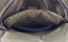 Load image into Gallery viewer, Duchamp Mens Green Black Adjustable Strap Inner Pockets Shoulder Backpack
