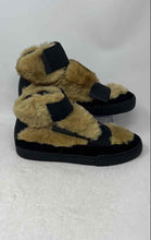 Load image into Gallery viewer, Zara Mens Beige And Black Round Toe Cozy Winter Boots Size EU 43
