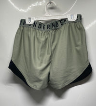 Load image into Gallery viewer, Under Armour Womens Green Play Up 3.0 Twist Athletic Shorts Size Small
