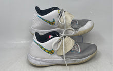 Load image into Gallery viewer, Nike Kids Kyrie Flytrap 3 White Gray Low Top Lace-Up Sneaker Shoes Size 7Y
