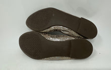 Load image into Gallery viewer, Authentic Tory Burch Womens Metallic Beige Snakeskin Ballet Flats Size 9.5M Worn
