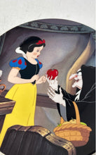 Load image into Gallery viewer, Knowles Walt Disney Snow White The Poison Apple Decorative Collector Plate
