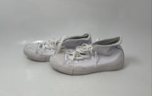 Load image into Gallery viewer, Converse Mens Chuck Taylor All Star White Leather Lace-Up Sneaker Shoes Size 4
