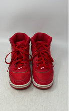 Load image into Gallery viewer, Nike Womens Air Prestige 3 Red Lace-Up Sneakers Shoes Size 7

