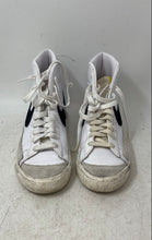 Load image into Gallery viewer, Nike Mens Blazer Mid 77 White Black Leather Lace-Up Sneakers Shoes Size 7.5
