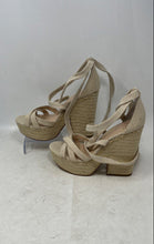 Load image into Gallery viewer, JLO Jennifer Lopez Womens Beige Block Heel Platform Espadrille Sandals Size 9M
