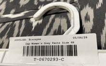 Load image into Gallery viewer, Gap Womens Gray Belt Loops Back Pockets Straight Leg Chino Pants Size 6R
