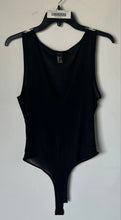 Load image into Gallery viewer, Forever 21 Womens Black Round Neck Deep V-Neck Sleeveless Bodycon Top Size L
