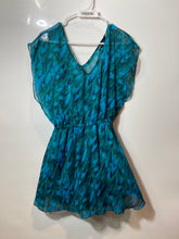 Load image into Gallery viewer, Express Womens Multicolor Printed Sleeveless V-Neck Pullover Mini Dress Size M
