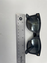 Load image into Gallery viewer, Ray-Ban Unisex Black Wayfarer Sunglasses RB2140 901/71 With Case (NCL)
