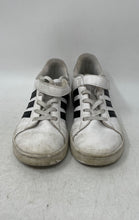 Load image into Gallery viewer, Adidas Boys Grand Court EF0109 White Low Top Hook &amp; Loop Sneaker Shoes Size 2
